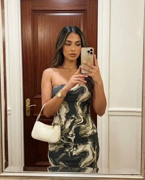 High-Fidelity Mirror Selfie in Marble-Print Bodycon Dress 1