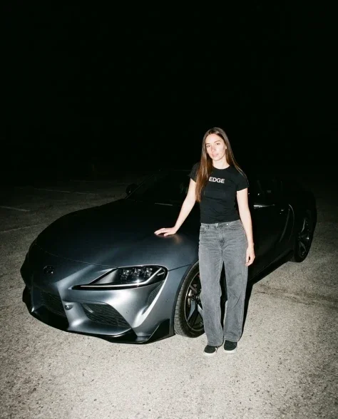 Paparazzi-Style Night Photo with Direct Flash 7