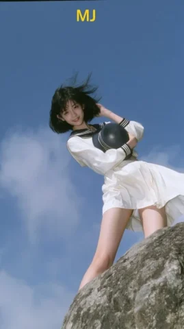 1980s Japanese Retro Cinematic Portrait — GPT Image 2.5 AI Prompt: Showa 1980s Japanese retro cinematic outdoor capture, an elegant and slender Eas...