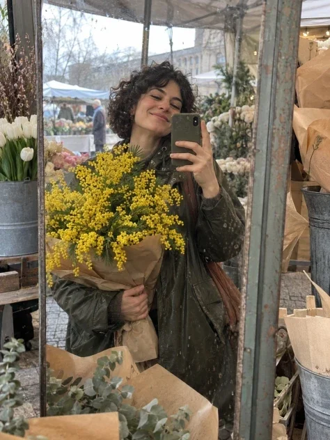 Mimosa at the Flower-Market Mirror