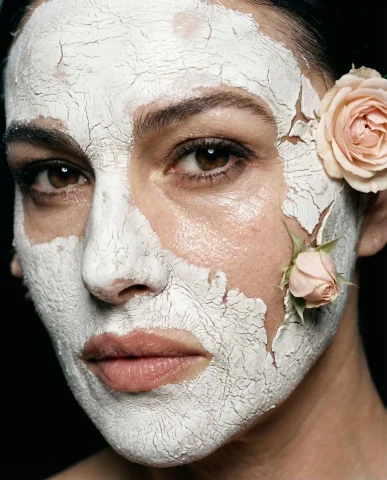 Cracked Porcelain Clay Face Rose Macro Editorial Portrait — Nano Banana 2 AI Prompt: { "vibe_title_en": "Living Ceramic Texture", "master_prompt": "A hyper-realistic...
