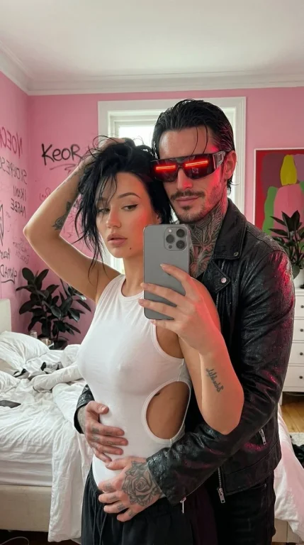 Candid Selfie with Celebrity-Inspired Vibes