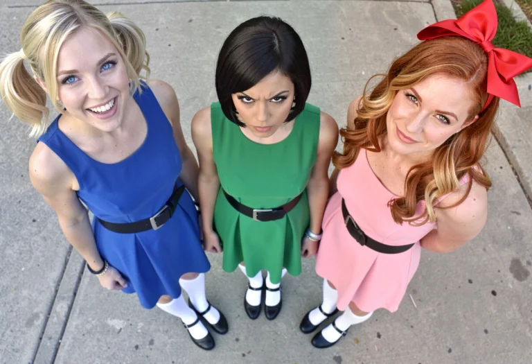 High Angle Shot Of Three Female Friends In Ther Mid Twenties...