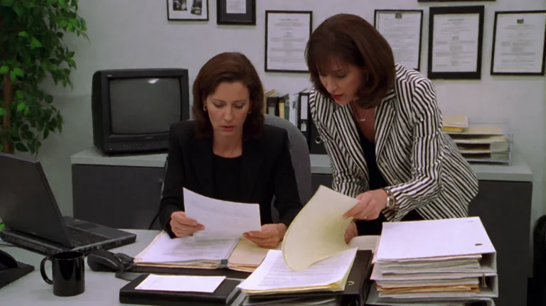Crcdldndin2001, In An Office Setting, One Woman Sits At A Cl...