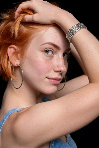 1girl, Freckles, Bracelet, Looking At Viewer, Short Hair, Li... — Stable Diffusion AI Prompt: 1girl, freckles, bracelet, looking at viewer, short hair, lips, blue eyes, orang...