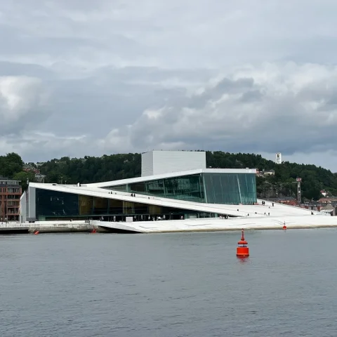Oslo Opera House — Stable Diffusion AI Prompt: Oslo opera house