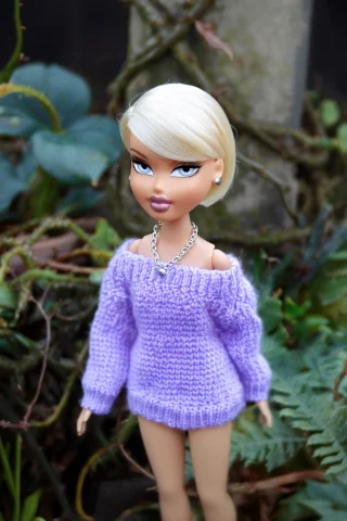 Highres, Absurdres,0r14xvx, Bratz, Fashion Doll, Captured Fr... — Stable Diffusion AI Prompt: highres, absurdres,@0R14XVX, bratz, fashion doll, Captured from a high-angle clo...