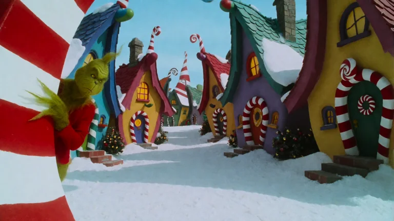 Hwgrnchstl2000, The Grinch Peeking Around A Corner In The Wh...
