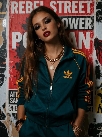 Kscs13nn4ksc, Cinematic Editorial Streetwear Portrait, 25 Ye... — Stable Diffusion AI Prompt: K_Sc_S13nn4_KSC, Cinematic editorial streetwear portrait, 25 year old woman wear...