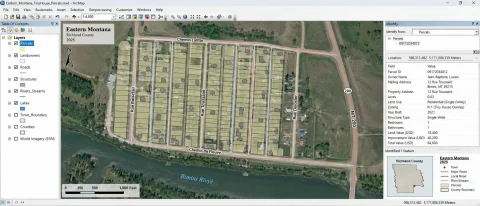 Esatern Montana. Tight Narrow Single-wide Shotgun-shack Tiny... — Stable Diffusion AI Prompt: esatern Montana. tight narrow single-wide shotgun-shack tiny house plots, 2025 E...